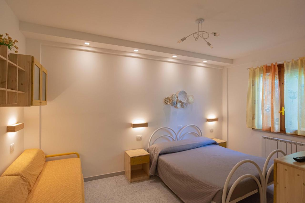Residence Ranieri Кастильоне дел Лаго Екстериор снимка