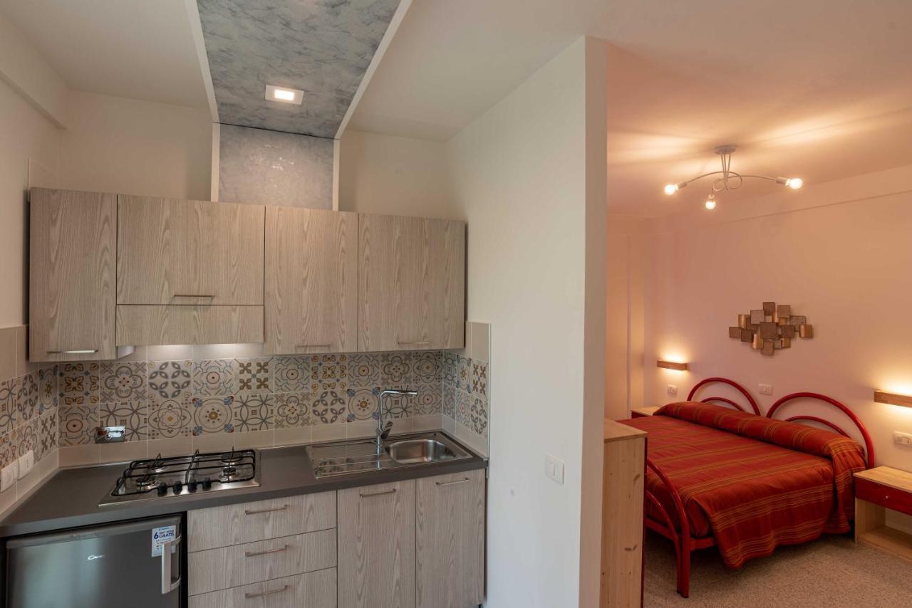 Residence Ranieri Кастильоне дел Лаго Екстериор снимка
