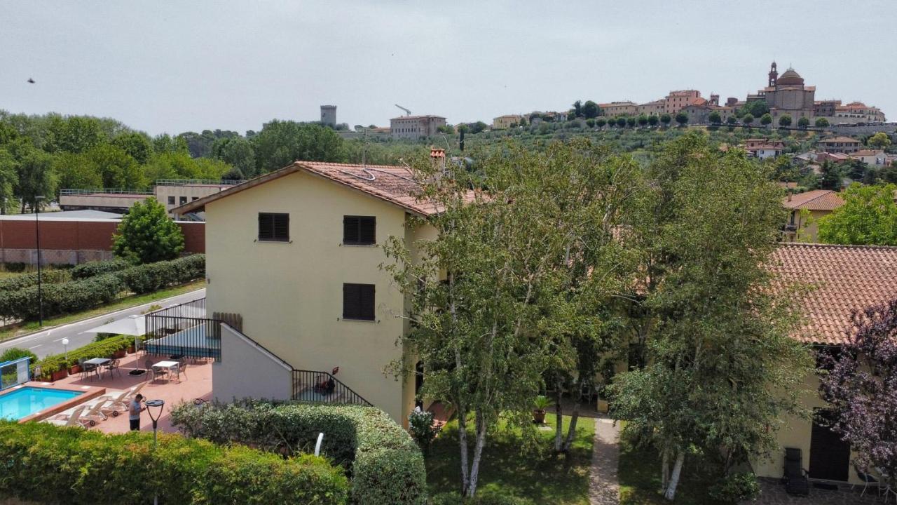 Residence Ranieri Кастильоне дел Лаго Екстериор снимка